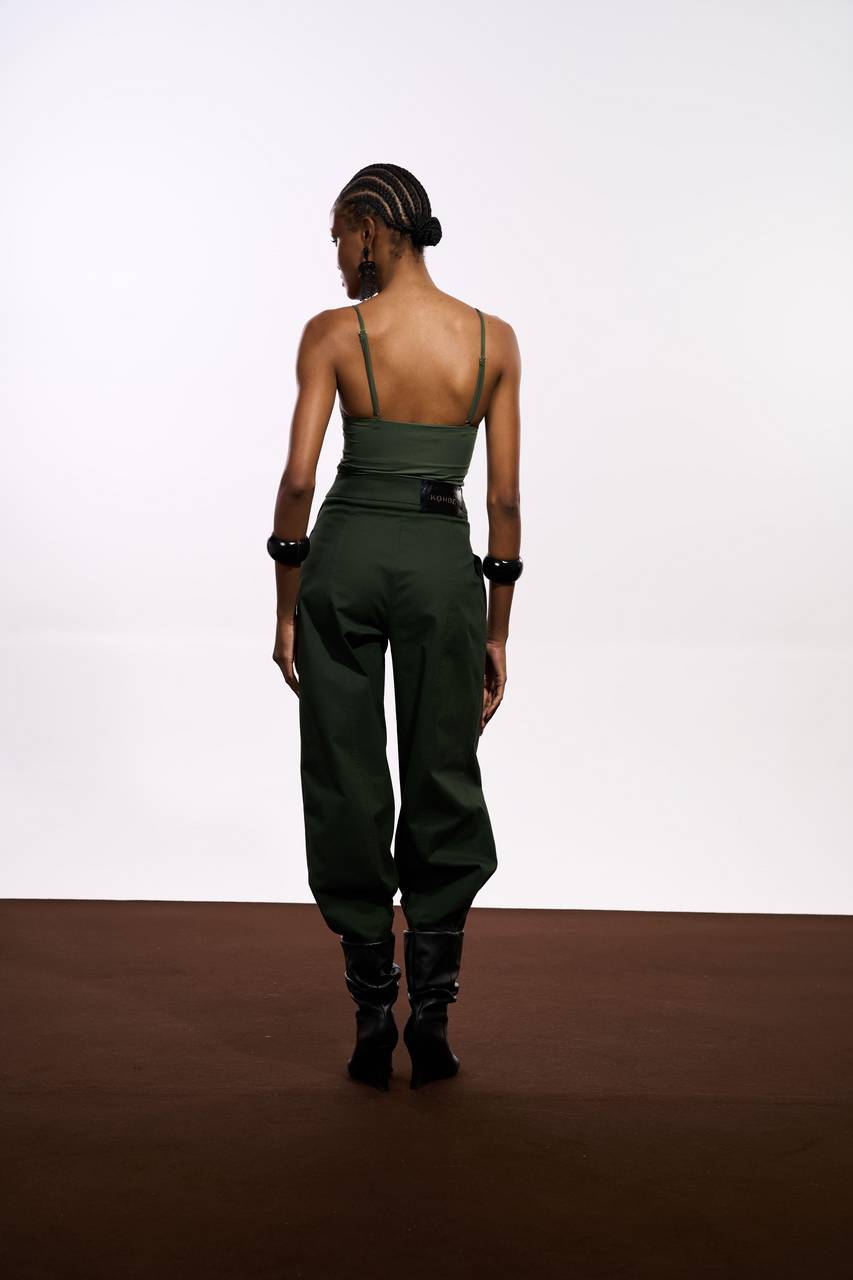 Calça Slouchy Dobra Lateral Frente - Verde Militar CAL0130VDMT