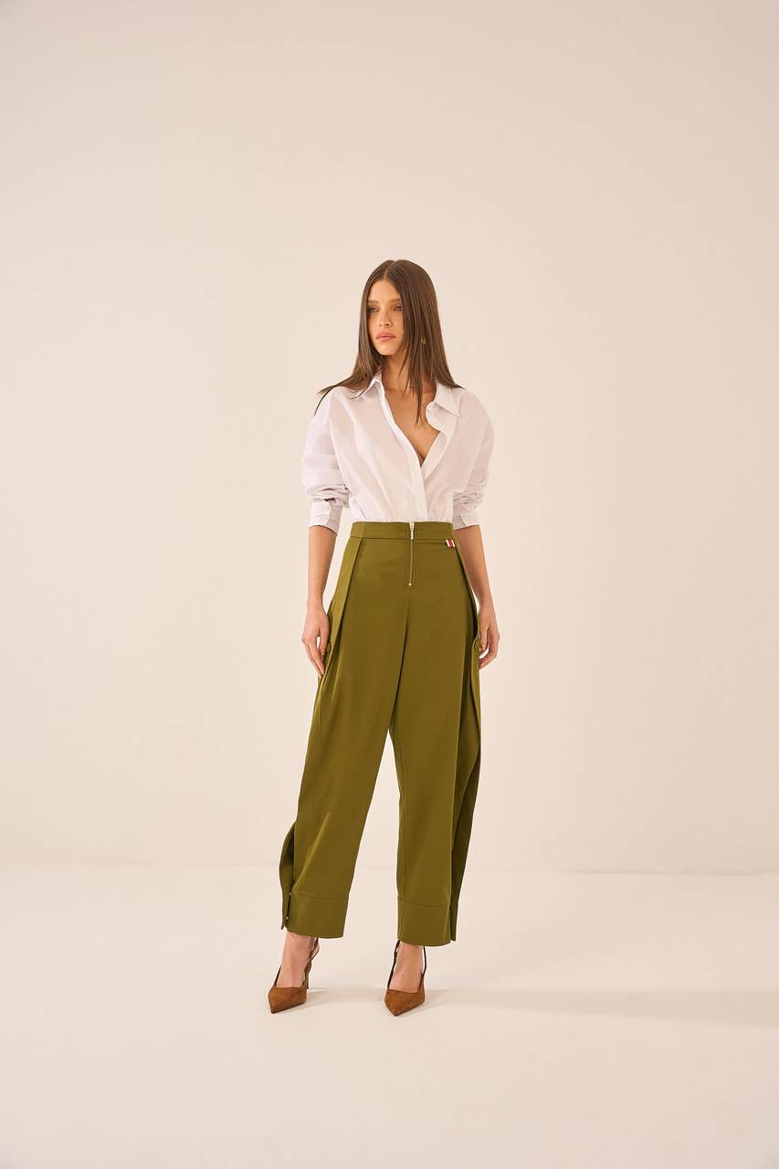 Calça Abertura Lateral - Verde Militar CAL0021VDMT