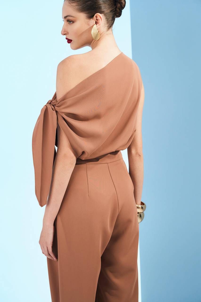 Blusa Quadrada Com Fenda Laterais - Mocha BLU0059MCH
