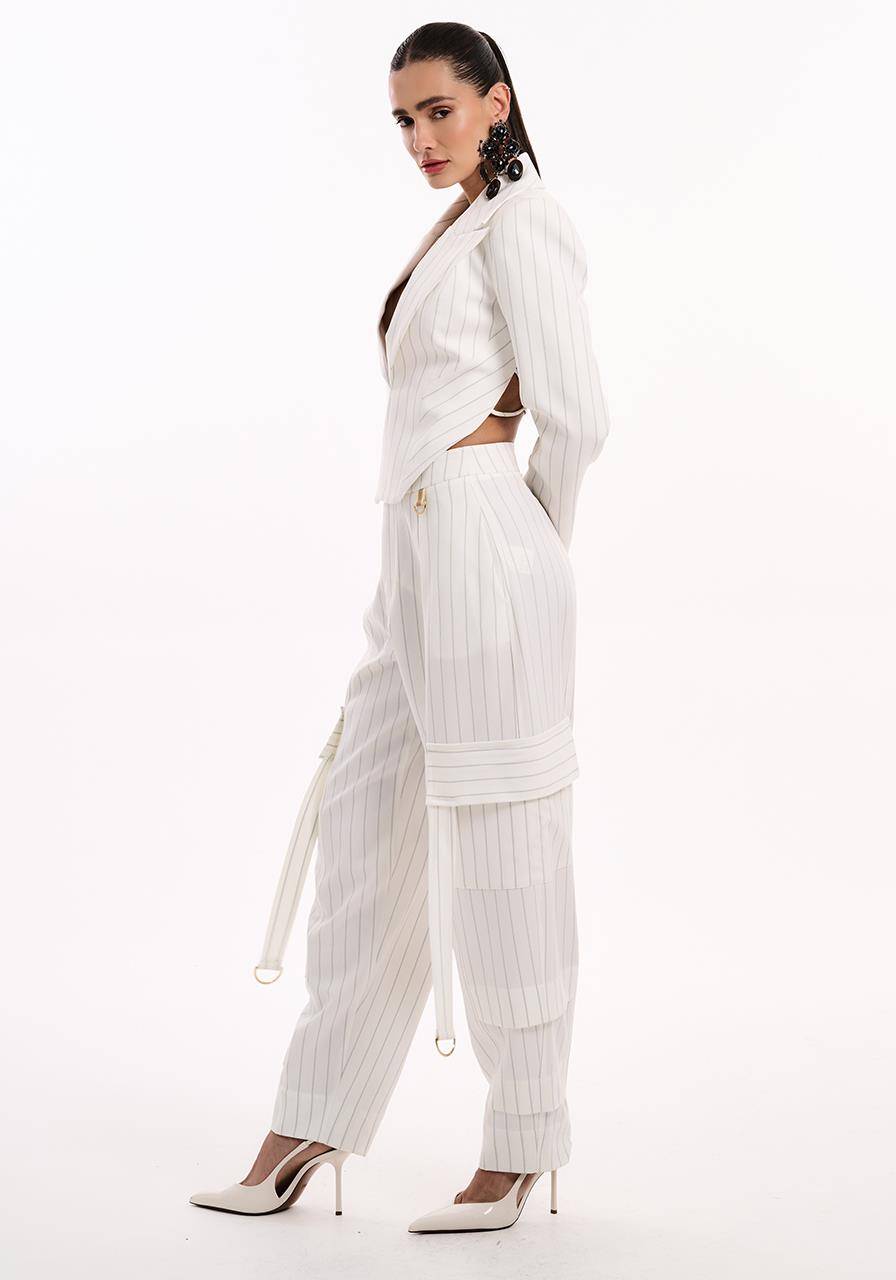 Blazer Decote Costas Riscas De Giz - Off White BLZ2017OFF