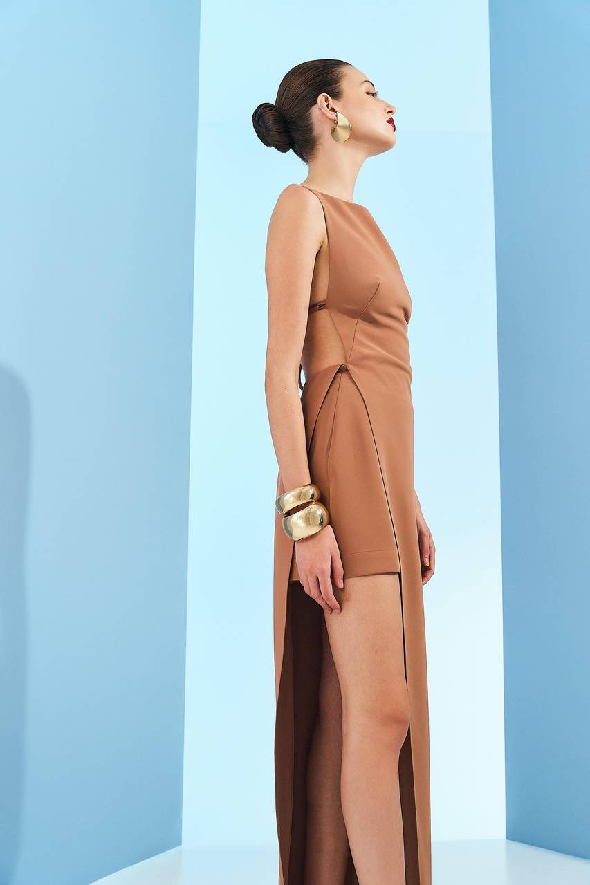 Vestido Reto Com Fendas Laterais - Mocha VES0056MCH