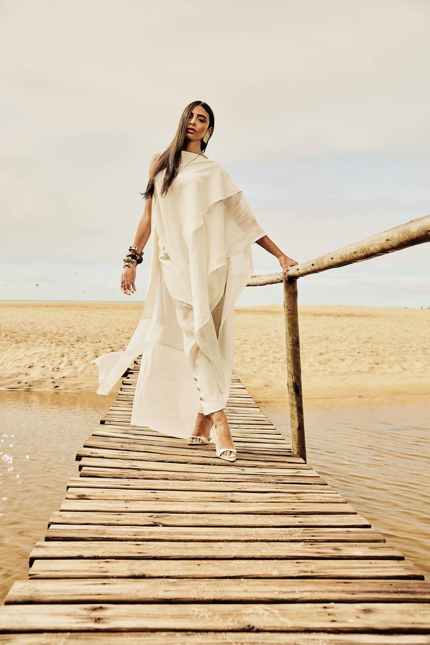 Vestido Longuete Crepe C/ Transparência - Off White VES0032OFF