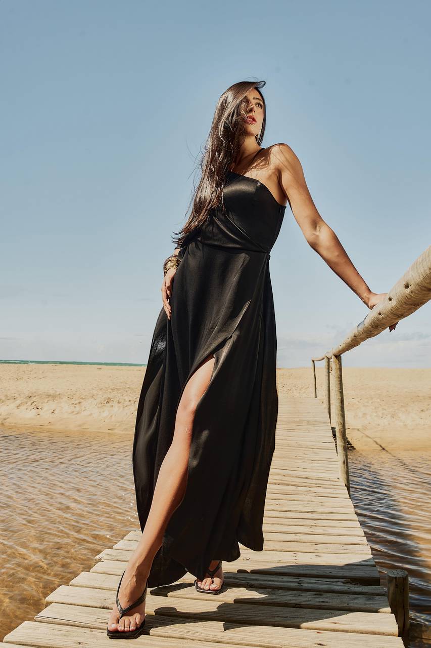 Vestido Longuete Ombro Só Fenda - Preto VES0024PTO