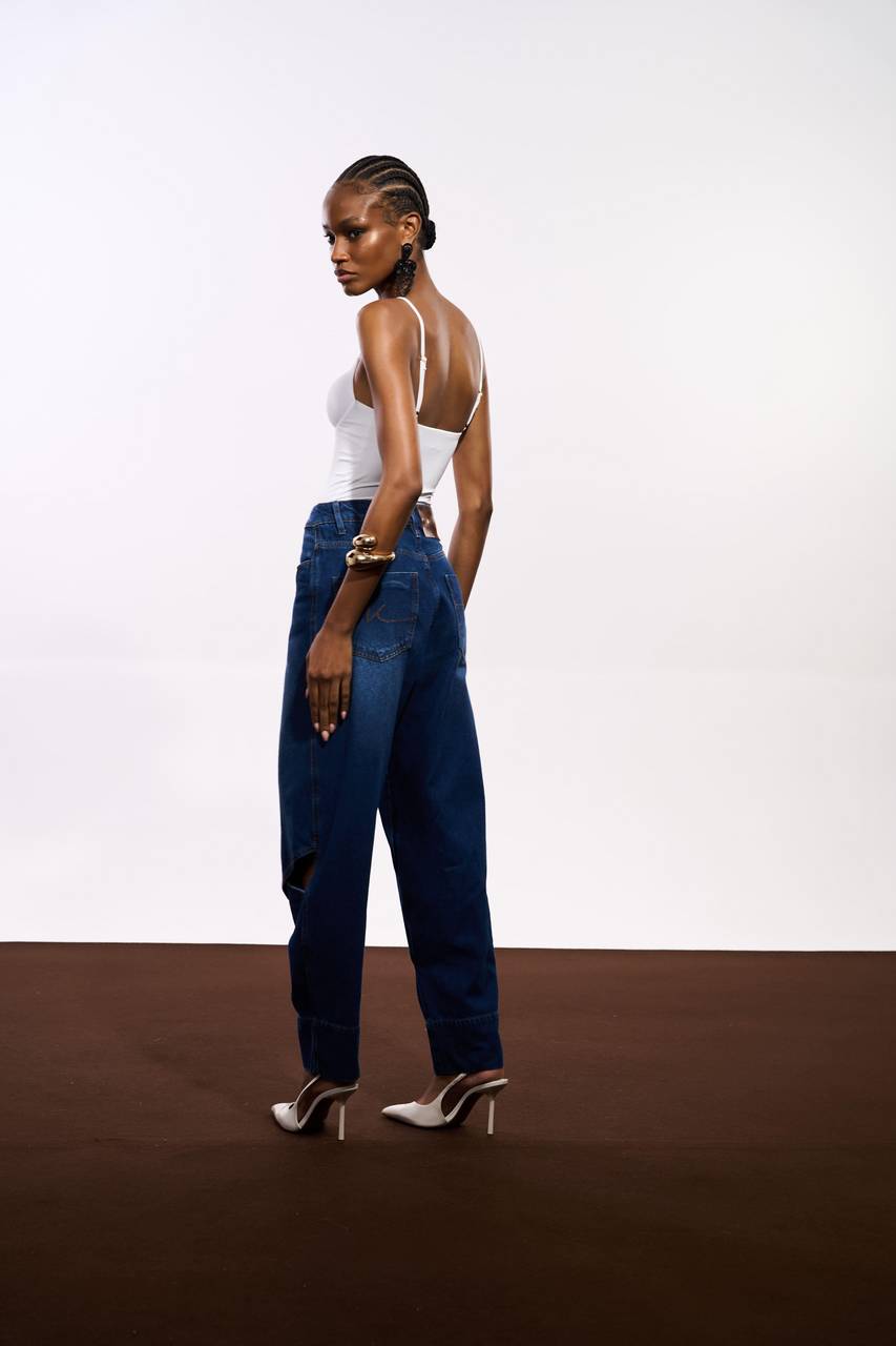 Calça Jeans Recorte Fenda Perna - Jeans CAL0158JEA