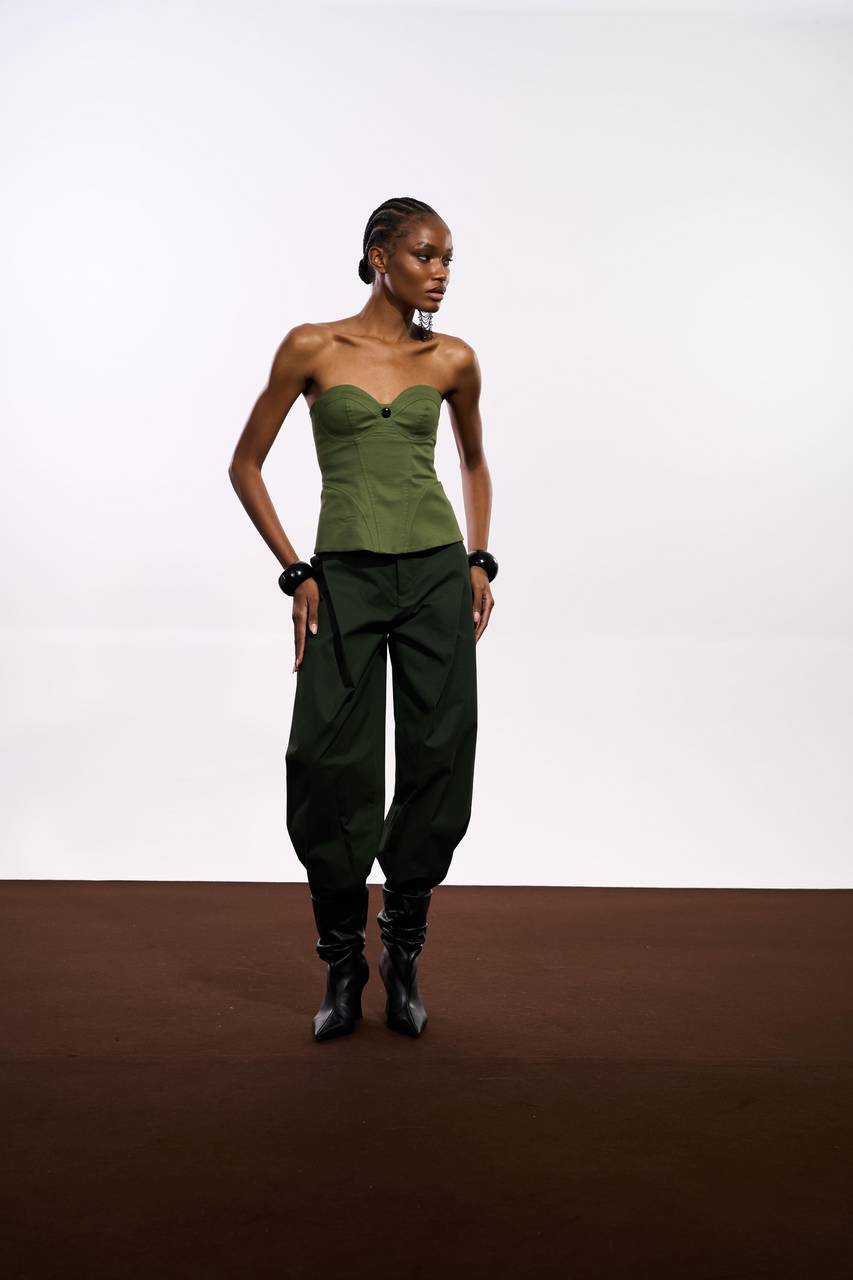 Calça Slouchy Dobra Lateral Frente - Verde Militar CAL0130VDMT