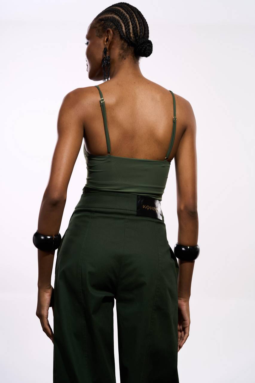 Calça Slouchy Dobra Lateral Frente - Verde Militar CAL0130VDMT
