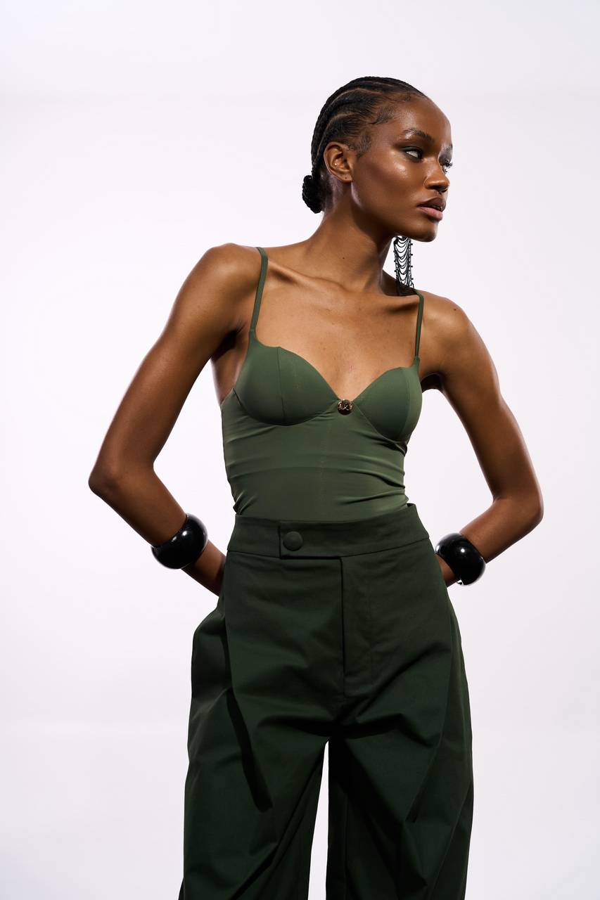 Calça Slouchy Dobra Lateral Frente - Verde Militar CAL0130VDMT