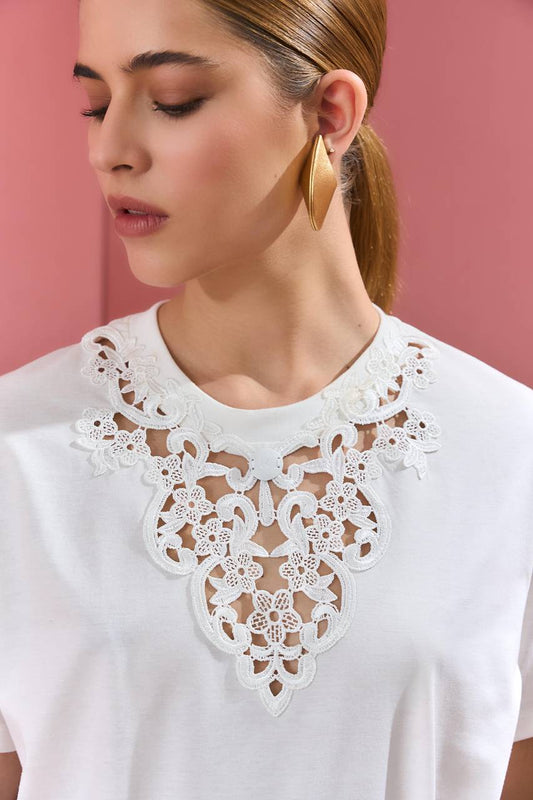 T. Shirt Com Guipir Frente - Off White BLU0073OFF