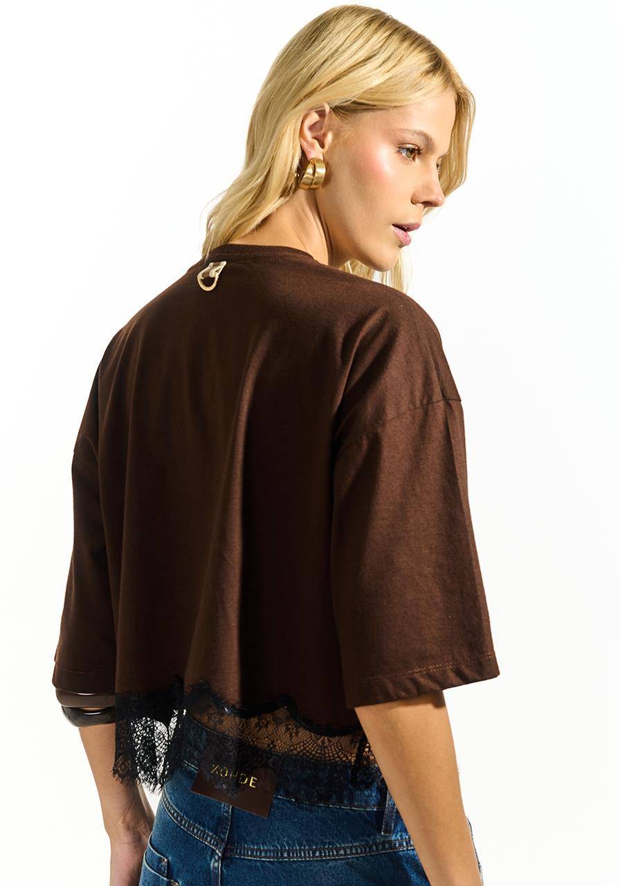 T.shirt Detalhe Renda Com Transfer - Marrom BLU0160MRO