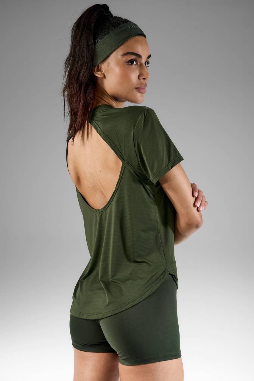 Blusa T. Shirt Costas Vazada - Verde Militar BLU0051VDMT