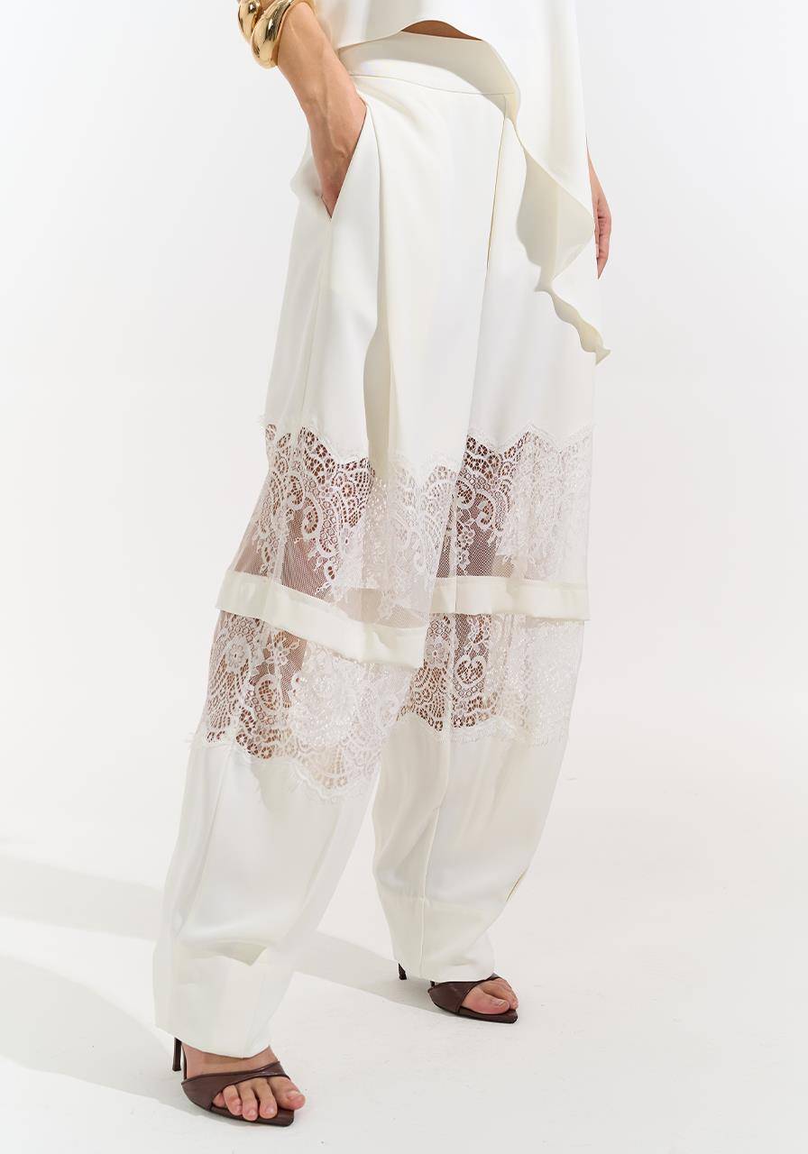 Calça Detalhe Renda - Off White CAL0203OFF