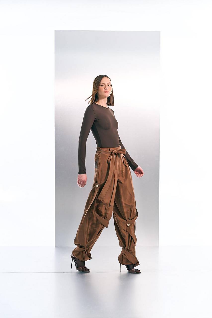 Calça Slouch Com Tiras Caídas - Marrom CAL2072MRO